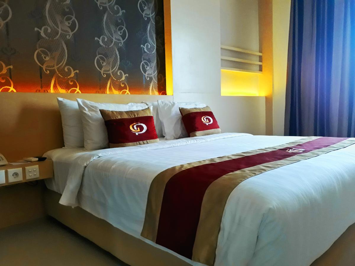 Grand Parama Hotel Tanjung Redep Buitenkant foto