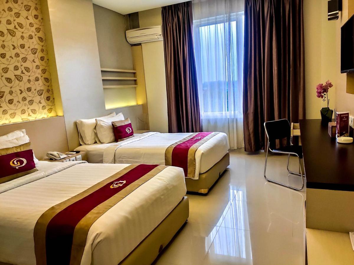 Grand Parama Hotel Tanjung Redep Buitenkant foto